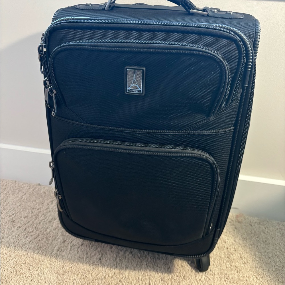 Flight Crew Spinner travel pro Carry-on